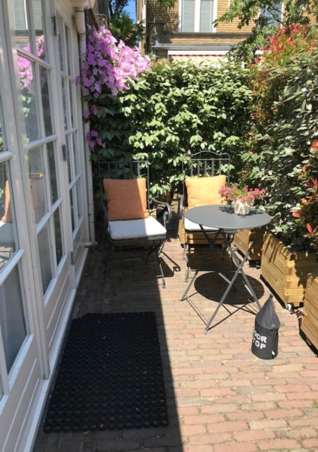 B&B Ereprijs The Hague Exterior photo